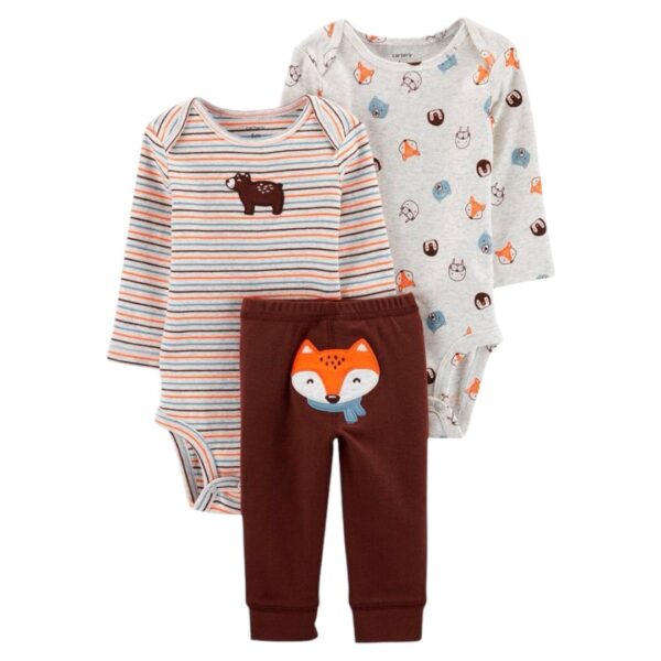 Conjunto de ropa para bebé con animalitos