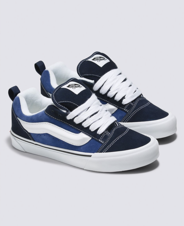 Tenis Azul Marino con Cordones Vans