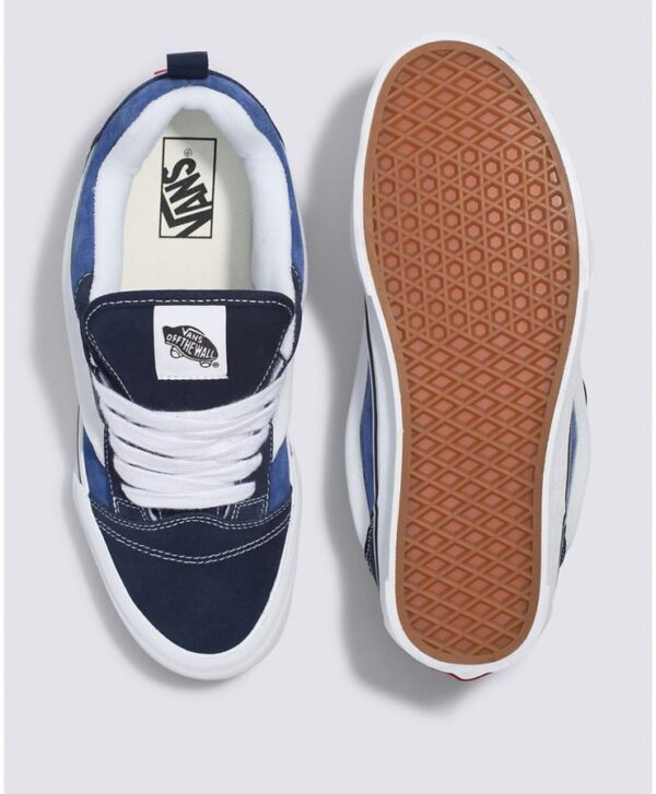 Tenis Azul Marino con Cordones Vans - Image 3