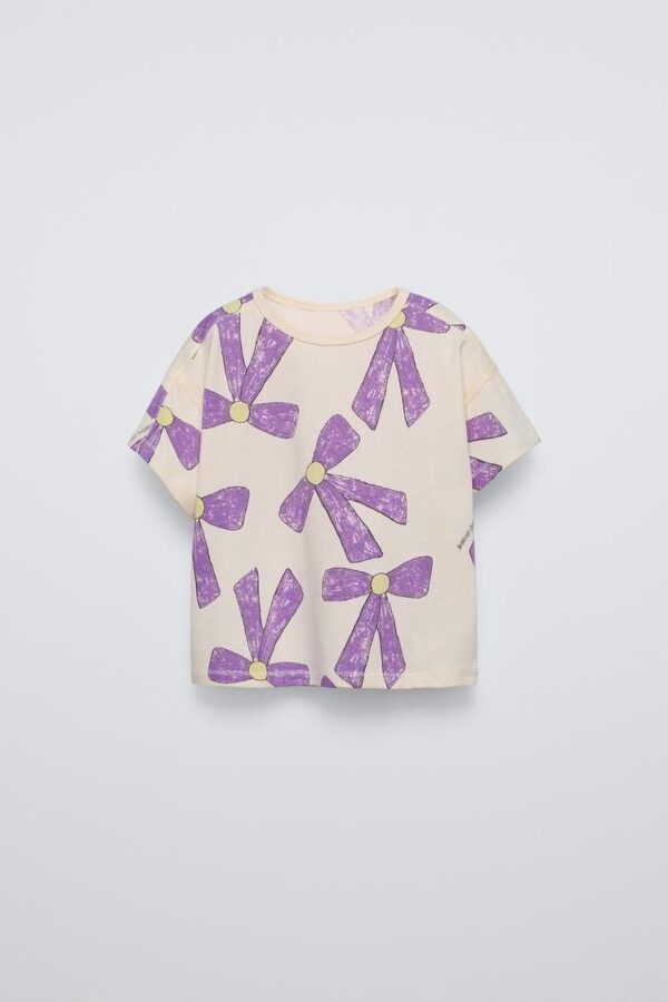 Camiseta Infantil con Estampado de Flores Moradas zara