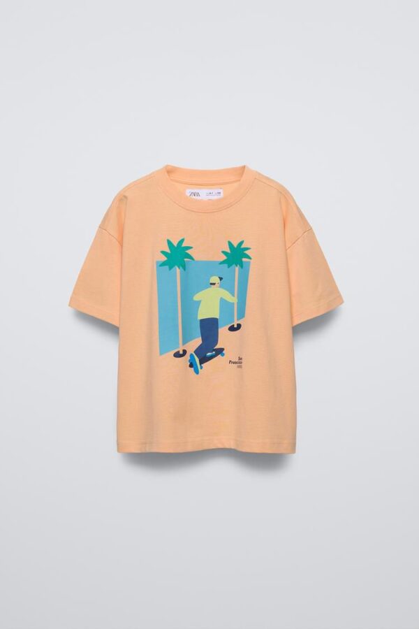 Camiseta Infantil con Estampado de Skater zara